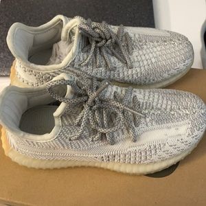 Little kids Yeezy Boost 350 V2